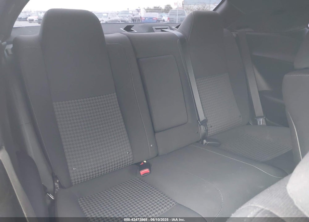 2019 DODGE CHALLENGER VIN: 2C3CDZBT4KH573662