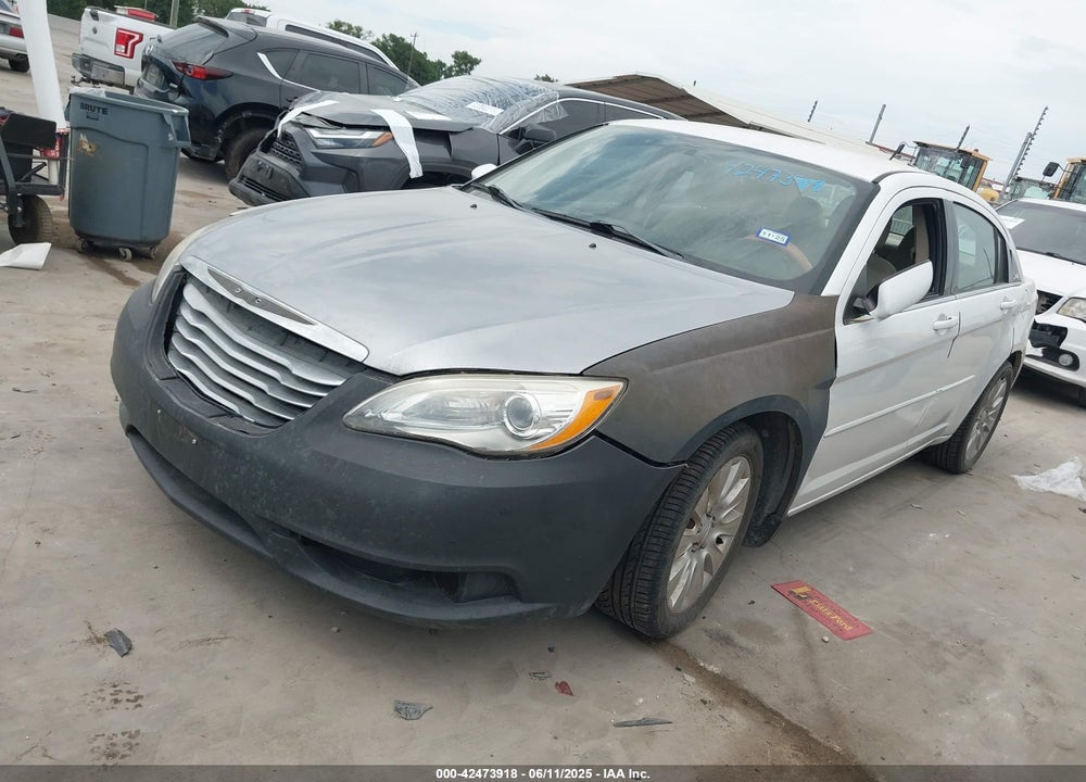 2013 CHRYSLER 200 LX VIN: 1C3CCBABXDN636194