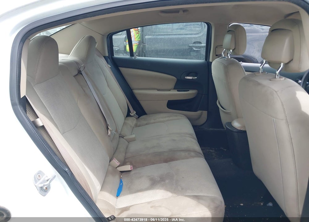 2013 CHRYSLER 200 LX VIN: 1C3CCBABXDN636194