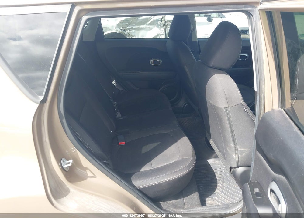 2015 KIA SOUL VIN: KNDJN2A28F7179079