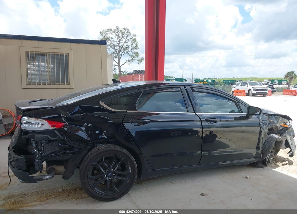2020 FORD FUSION VIN: 3FA6P0HD8LR197796