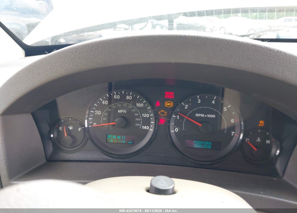 2005 JEEP GRAND CHEROKEE VIN: 1J4GR48K55C693357