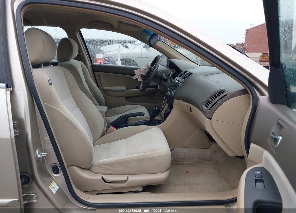 2005 HONDA ACCORD 2.4 LX VIN: 1HGCM56465A021298