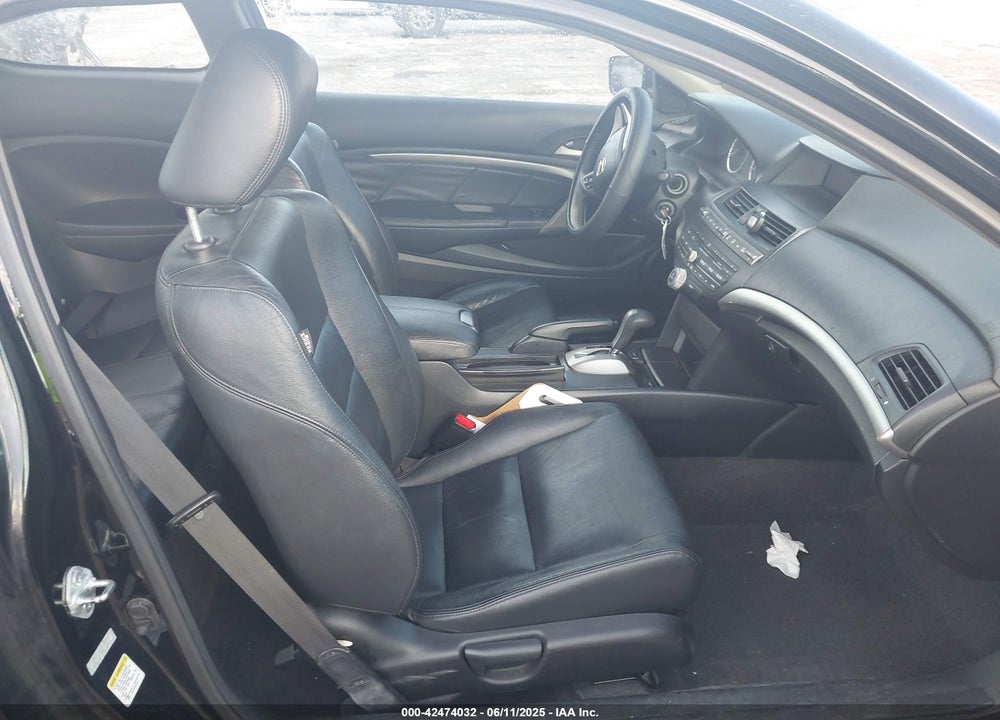 2010 HONDA ACCORD VIN: 1HGCS2B84AA008542