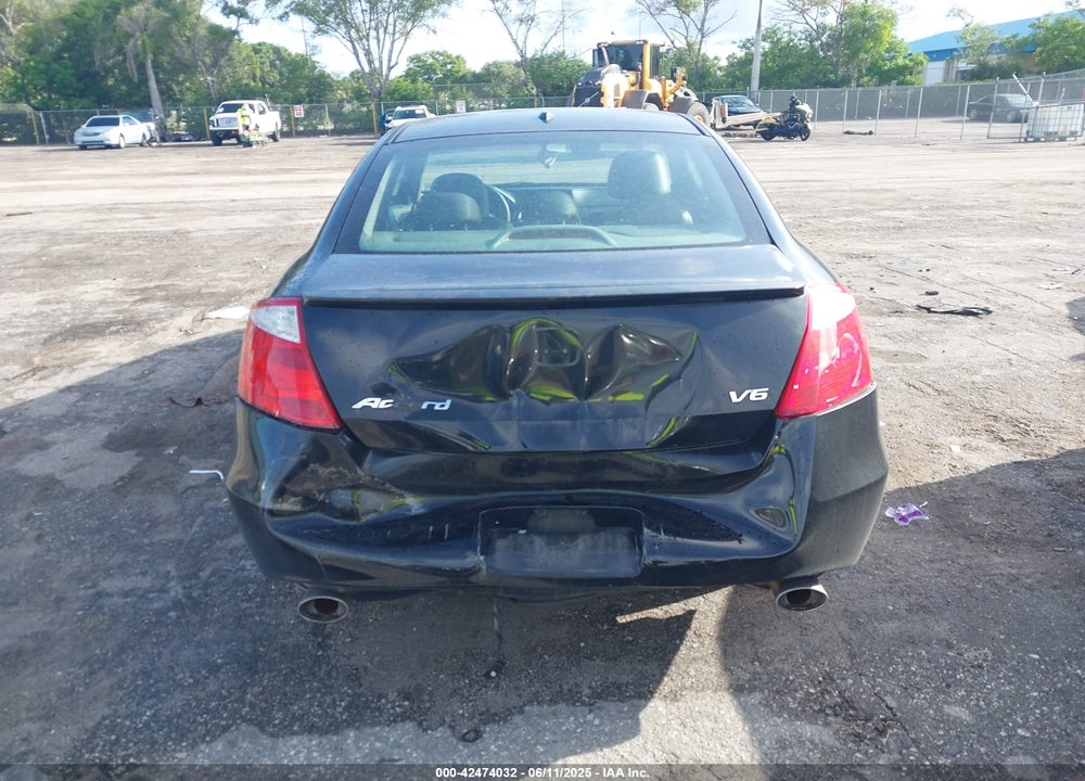 2010 HONDA ACCORD VIN: 1HGCS2B84AA008542