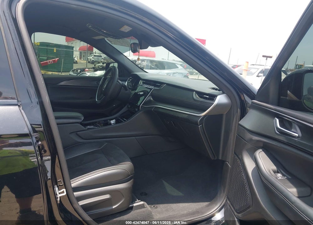 2023 JEEP GRAND CHEROKEE VIN: 1C4RJGAG7PC648078