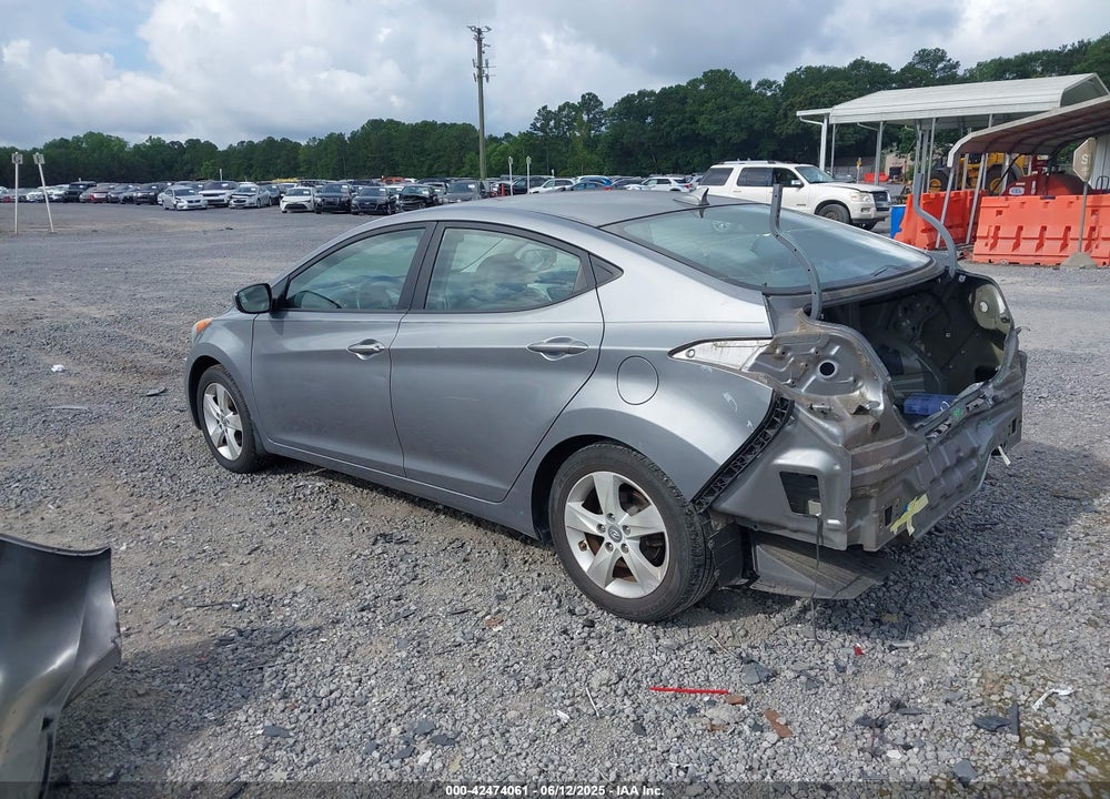 2013 HYUNDAI ELANTRA VIN: KMHDH4AE4DU931901