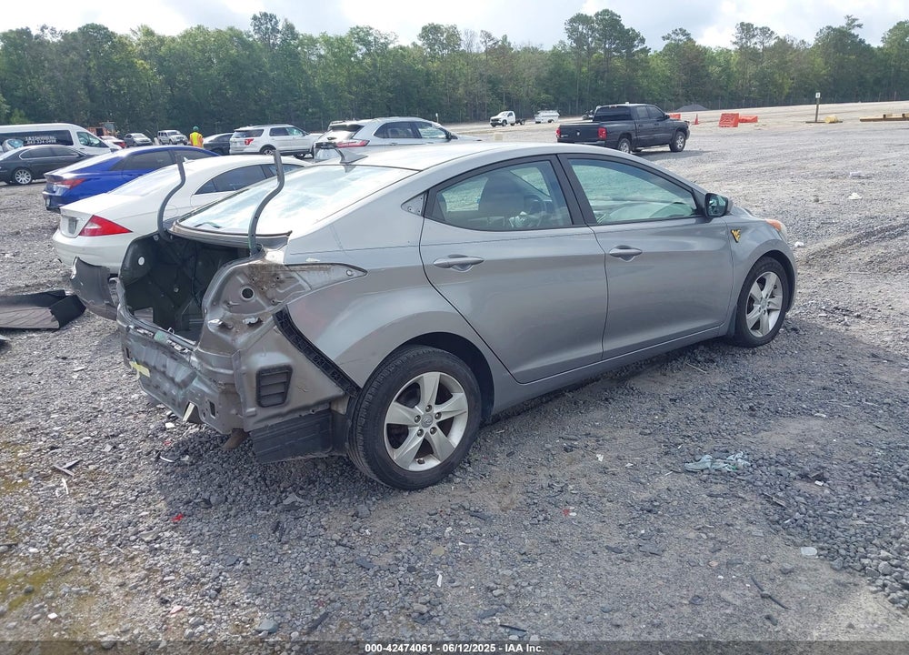 2013 HYUNDAI ELANTRA VIN: KMHDH4AE4DU931901