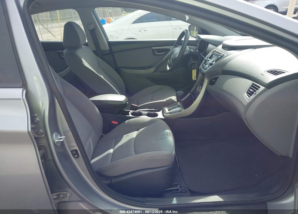 2013 HYUNDAI ELANTRA VIN: KMHDH4AE4DU931901