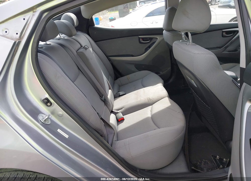 2013 HYUNDAI ELANTRA VIN: KMHDH4AE4DU931901