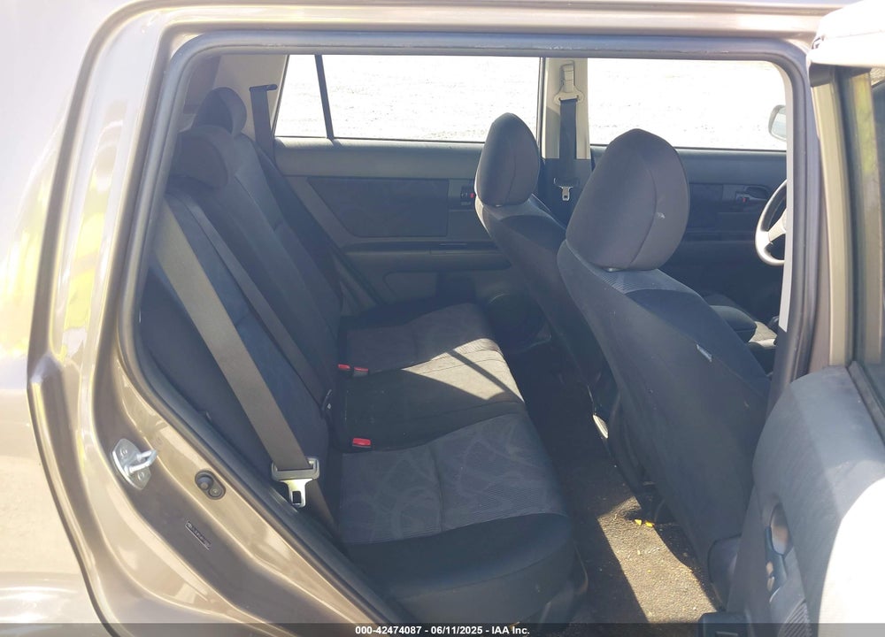 2011 SCION XB VIN: JTLZE4FE6B1133382
