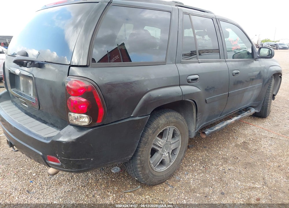 2008 CHEVROLET TRAILBLAZER LT VIN: 1GNDS13S582176354