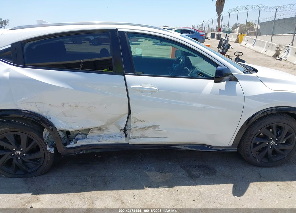 2022 HONDA HR-V VIN: 3CZRU5H10NM711721