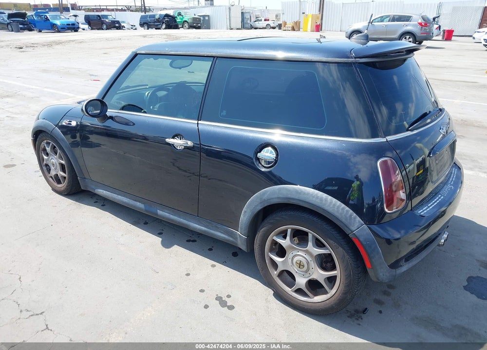 2006 MINI COOPER S VIN: WMWRE33596TJ35502