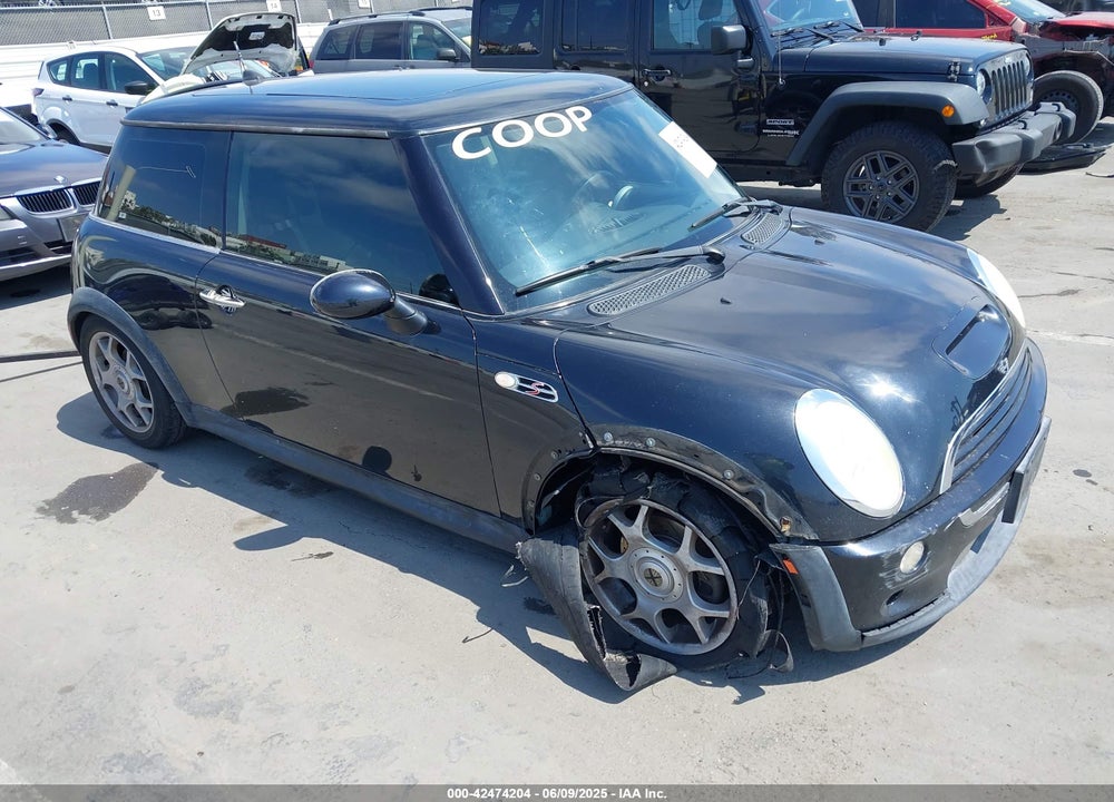2006 MINI COOPER S VIN: WMWRE33596TJ35502