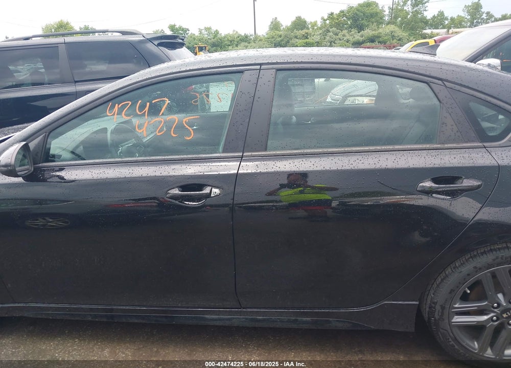 2021 KIA FORTE VIN: 3KPF34AD4ME290119