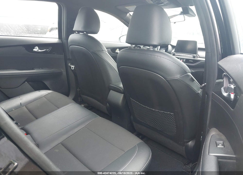 2021 KIA FORTE VIN: 3KPF34AD4ME290119