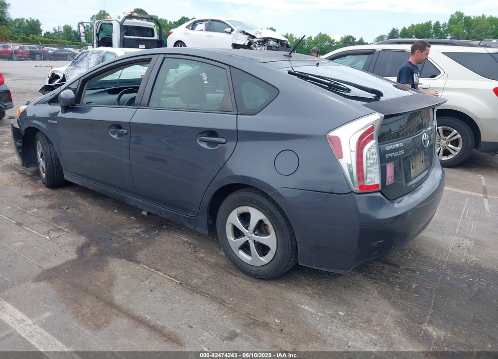 2013 TOYOTA PRIUS TWO VIN: JTDKN3DU1D5565102