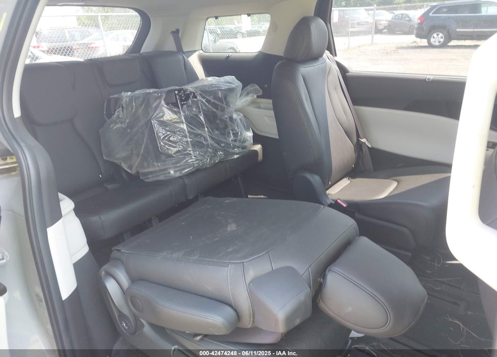 2023 KIA CARNIVAL MPV SX VIN: KNDNE5H31P6206308