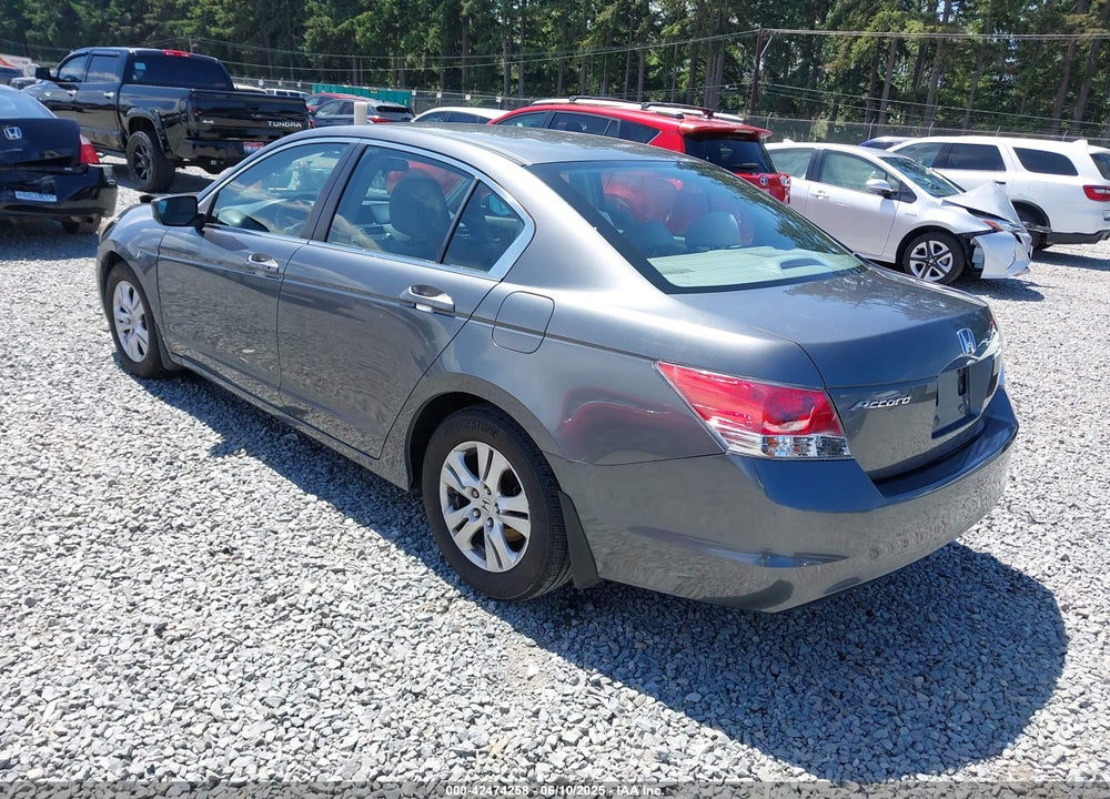 2008 HONDA ACCORD 2.4 LX-P VIN: 1HGCP26428A132120