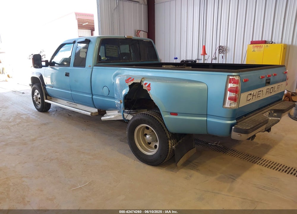 1993 CHEVROLET GMT-400 K3500 VIN: 1GCHK39N3PE242677