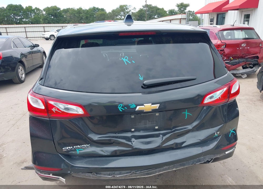 2019 CHEVROLET EQUINOX LT VIN: 2GNAXKEV2K6176601