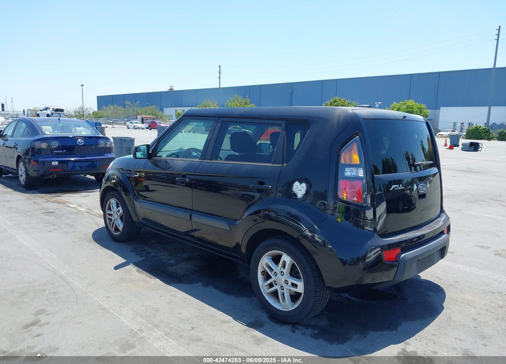 2011 KIA SOUL VIN: KNDJT2A21B7710865