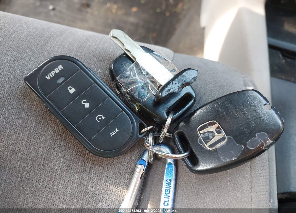 2010 HONDA ACCORD VIN: 1HGCP2F40AA161217
