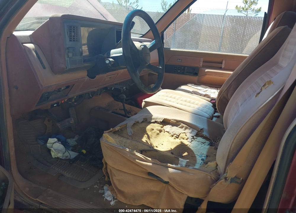 1989 GMC SIERRA K2500 VIN: 1GTGK24K2KE504832