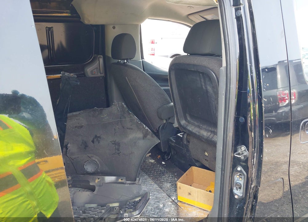2013 NISSAN NV200 SV VIN: 3N6CM0KN1DK693683