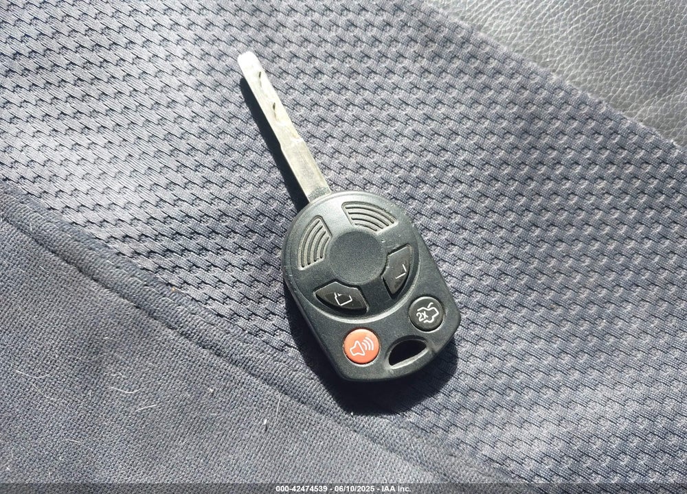 2015 FORD FOCUS SE VIN: 1FADP3K28FL287307