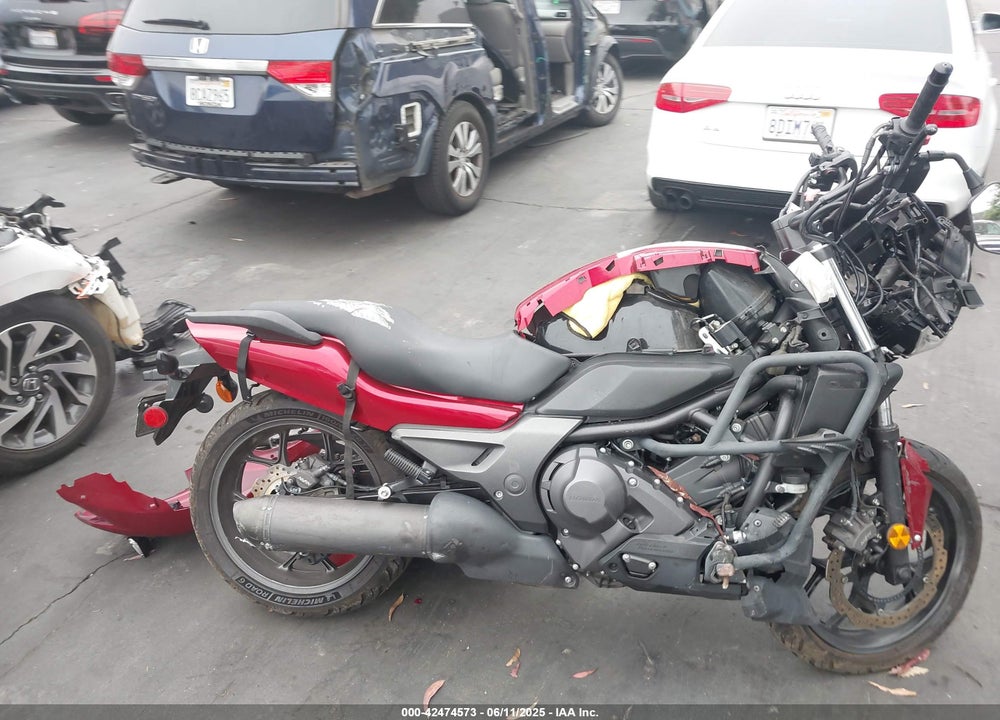 2018 HONDA CTX700 VIN: JH2RC6951JK400002