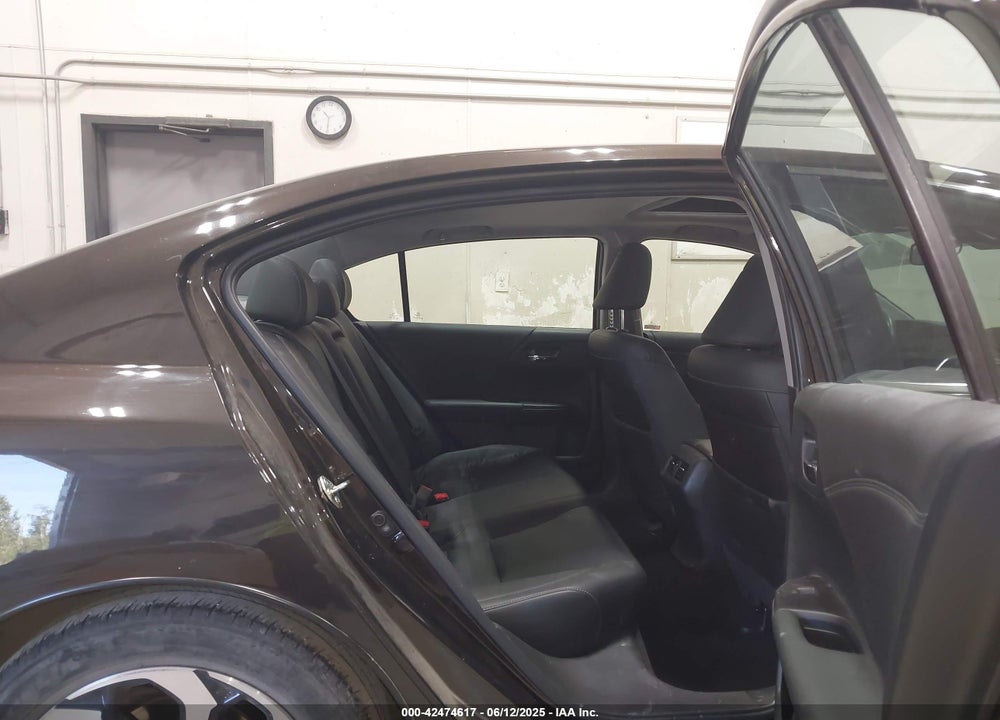 2016 HONDA ACCORD EX-L VIN: 1HGCR2F94GA247306