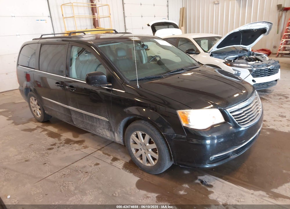 2014 CHRYSLER TOWN & COUNTRY TOURING VIN: 2C4RC1BG7ER143622