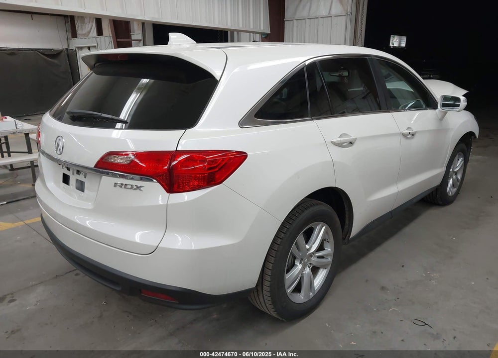 2014 ACURA RDX VIN: 5J8TB3H55EL016923