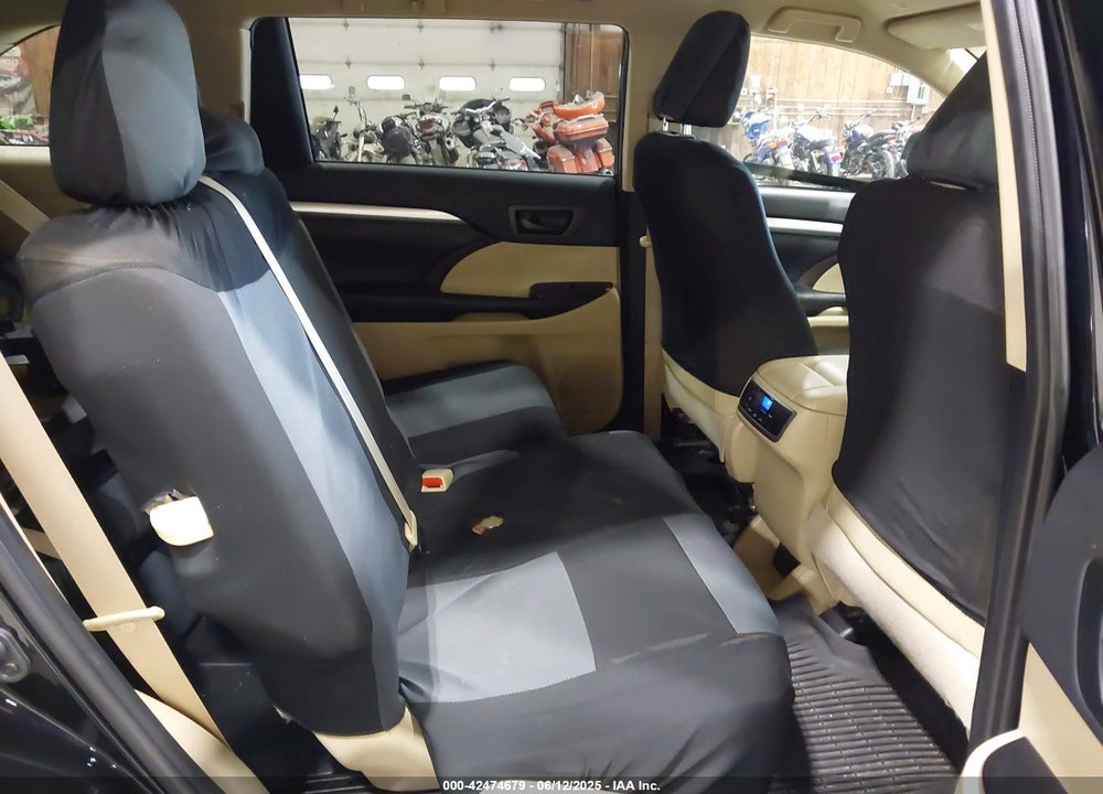 2019 TOYOTA HIGHLANDER VIN: 5TDBZRFH9KS939129