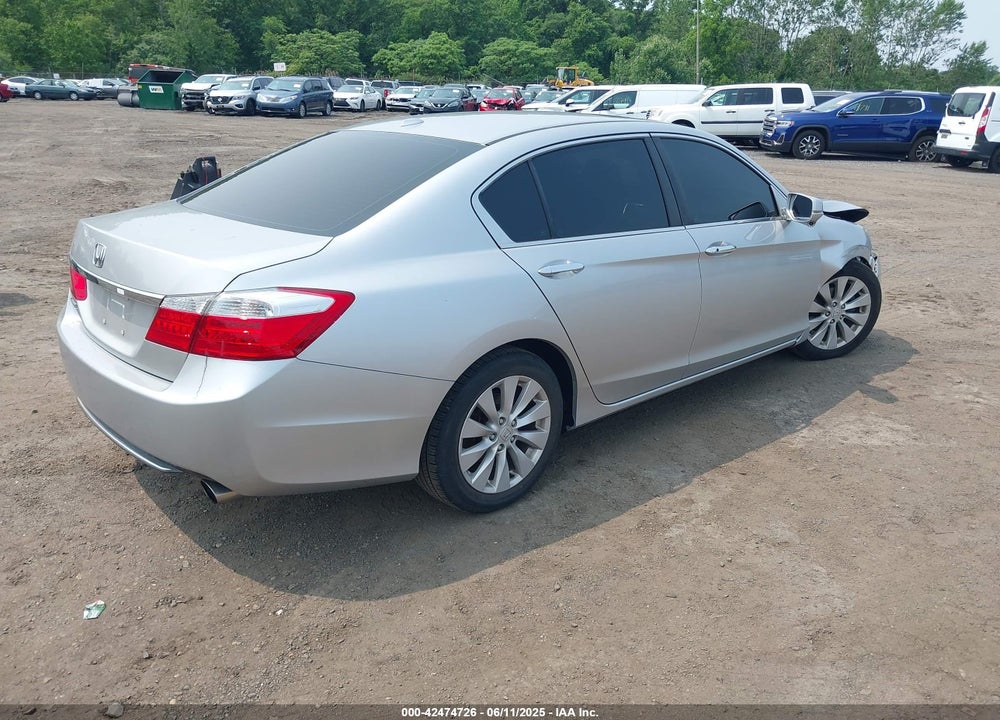 2014 HONDA ACCORD VIN: 1HGCR2F82EA136502
