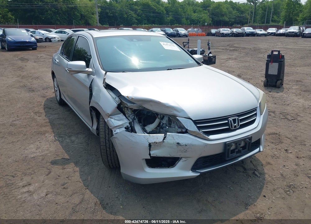 2014 HONDA ACCORD VIN: 1HGCR2F82EA136502