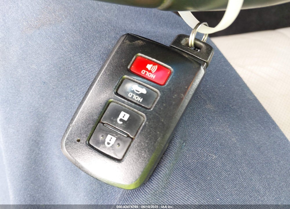 2013 TOYOTA AVALON HYBRID VIN: 4T1BD1EB0DU002855