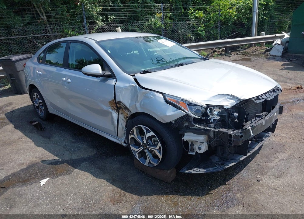 2021 KIA FORTE LXS VIN: 3KPF24AD4ME331948