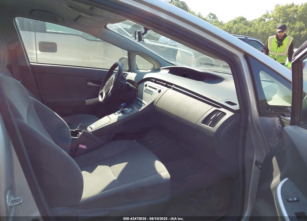 2010 TOYOTA PRIUS VIN: JTDKN3DU5A0013630