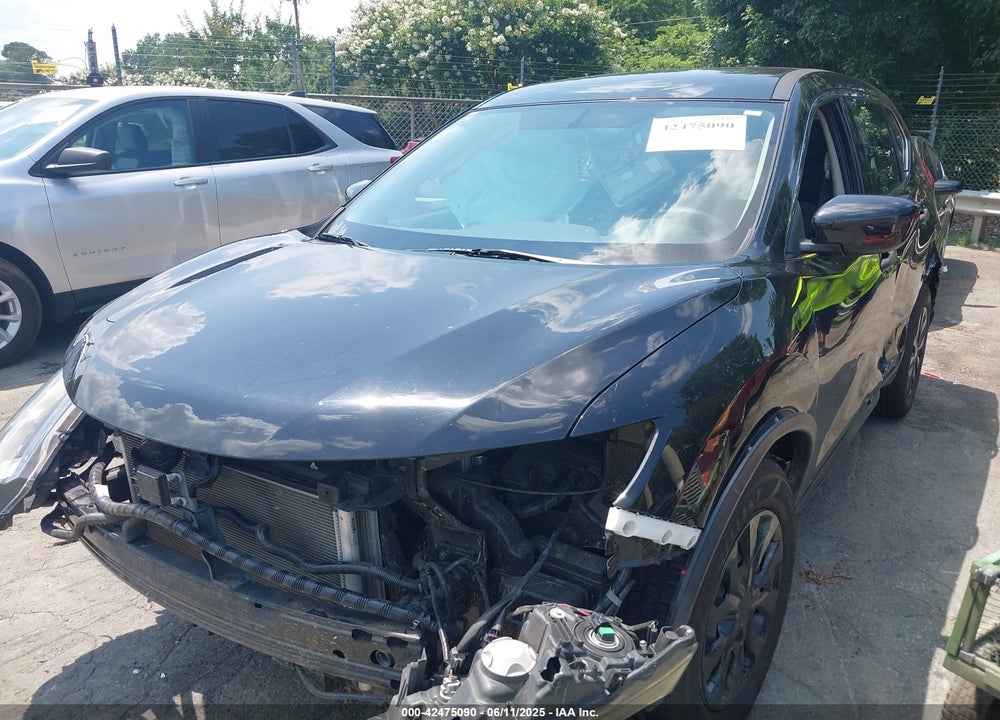 2017 NISSAN ROGUE S VIN: 5N1AT2MT8HC864425