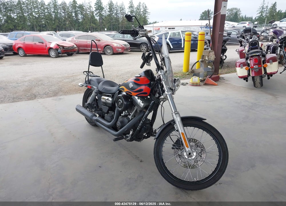 2015 HARLEY-DAVIDSON FXDWG DYNA WIDE GLIDE VIN: 1HD1GPM1XFC321044