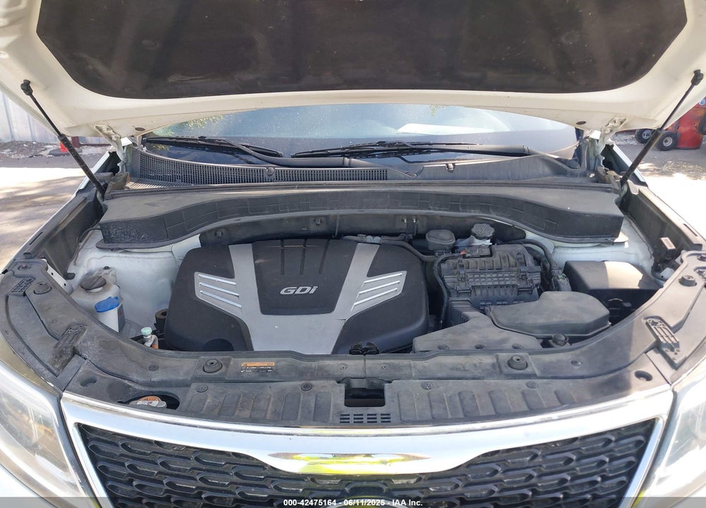 2015 KIA SORENTO VIN: 5XYKTDA72FG598873