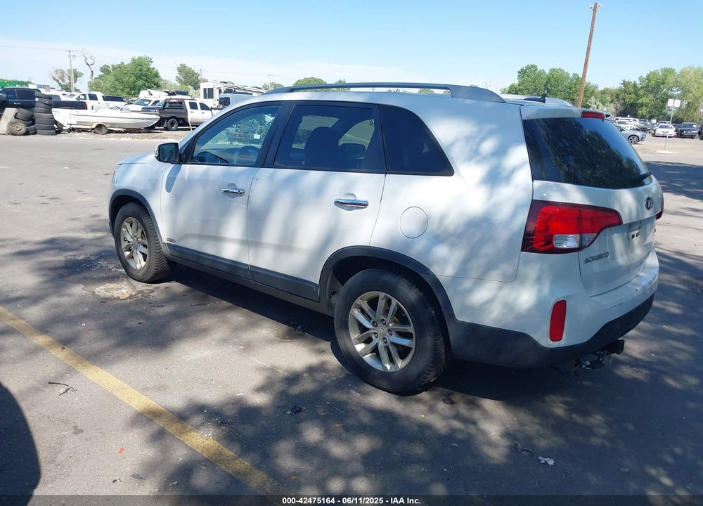 2015 KIA SORENTO VIN: 5XYKTDA72FG598873