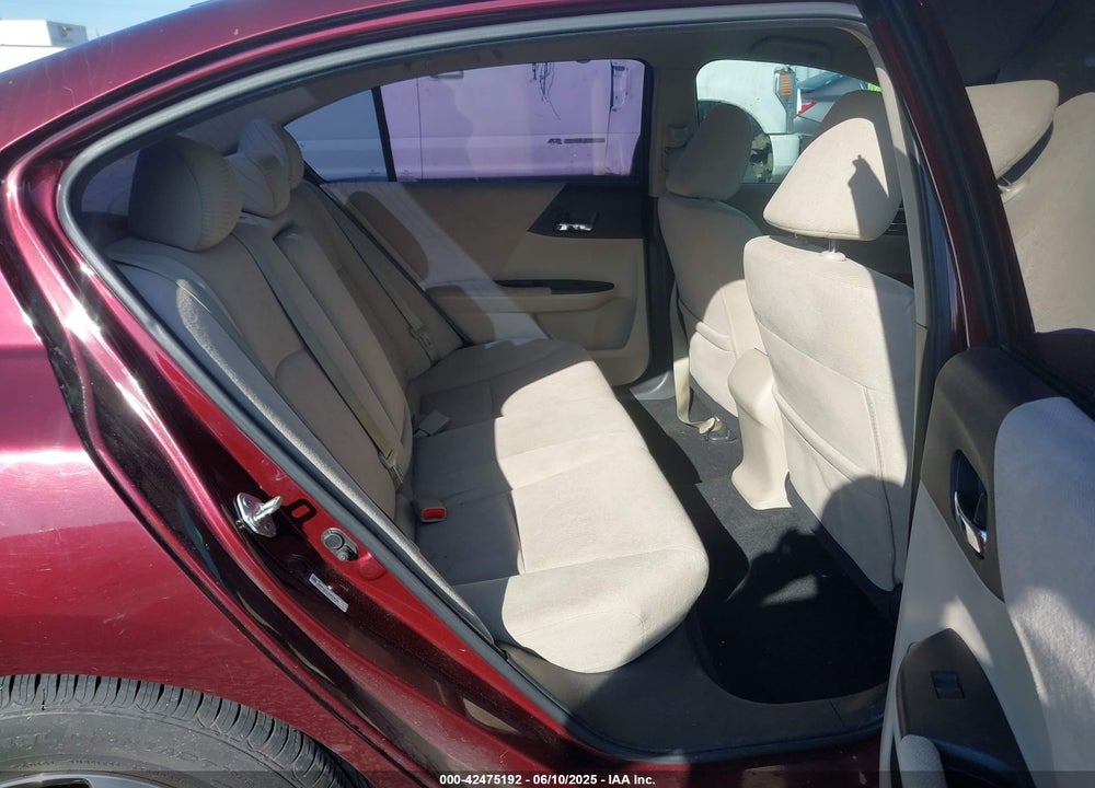 2013 HONDA ACCORD VIN: 1HGCR2F33DA238426