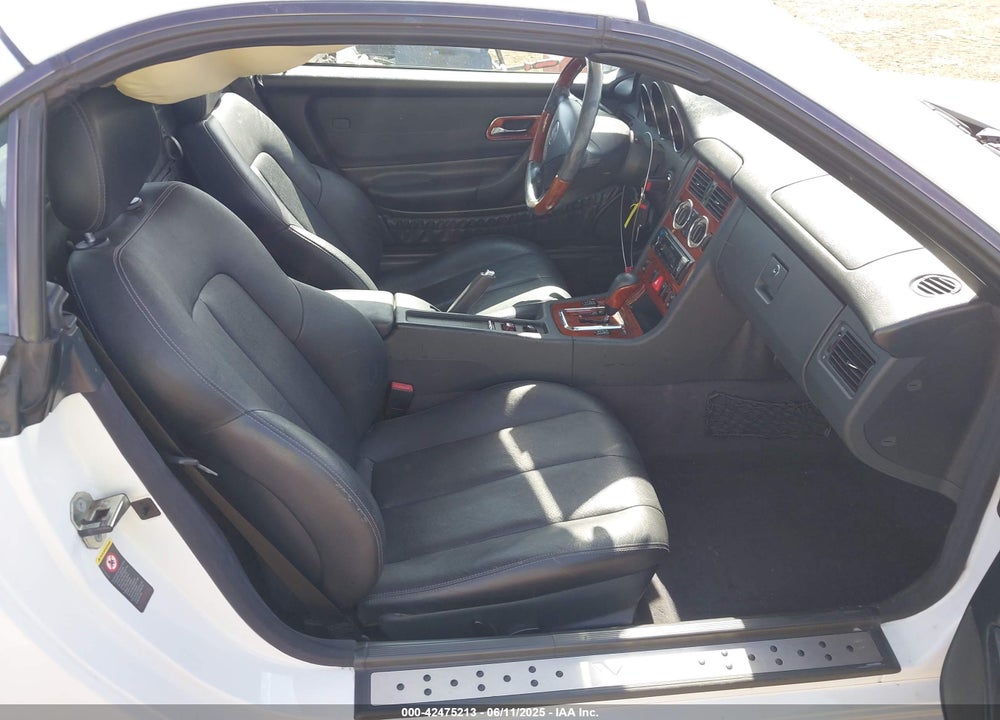 2001 MERCEDES-BENZ SLK 320 VIN: WDBKK65F11F230551