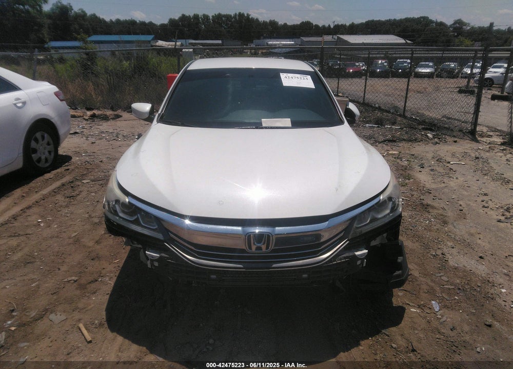 2017 HONDA ACCORD VIN: 1HGCR2F5XHA078827