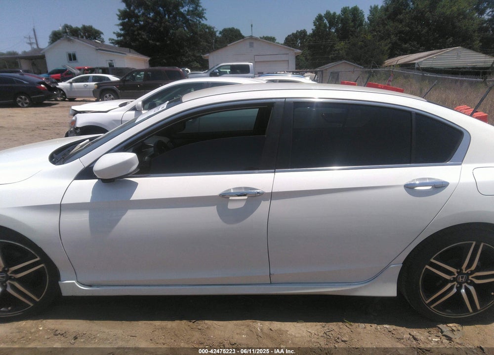 2017 HONDA ACCORD VIN: 1HGCR2F5XHA078827
