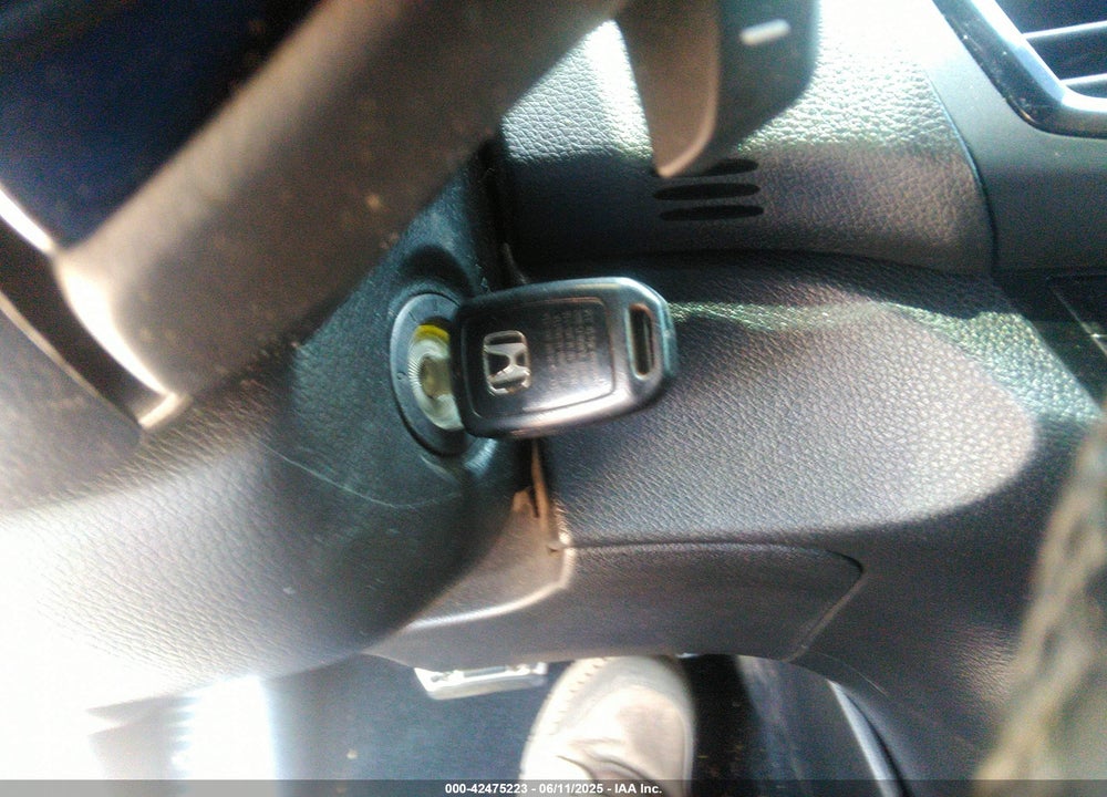 2017 HONDA ACCORD VIN: 1HGCR2F5XHA078827